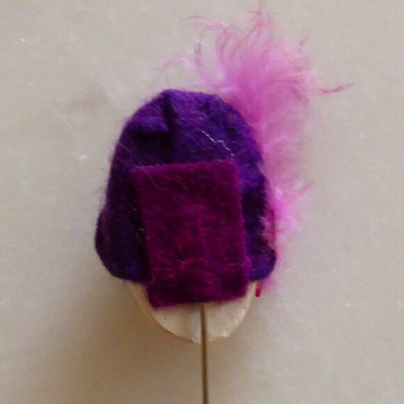 Beautiful Vintage Flapper Stick Pin Brooch 1970s Collectible, Handpainted French - Picture 4 of 5